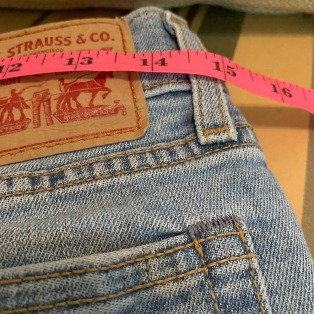 90s Levis Wedgie Shorts Women's Sz 30 Button Fly Soft‎ Grunge Retro Indie Slease - Picture 10 of 11